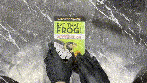 Eat That Frog!: 21 Great Ways to Stop Procrastinating and Get More Done in Less Time listing photo 1