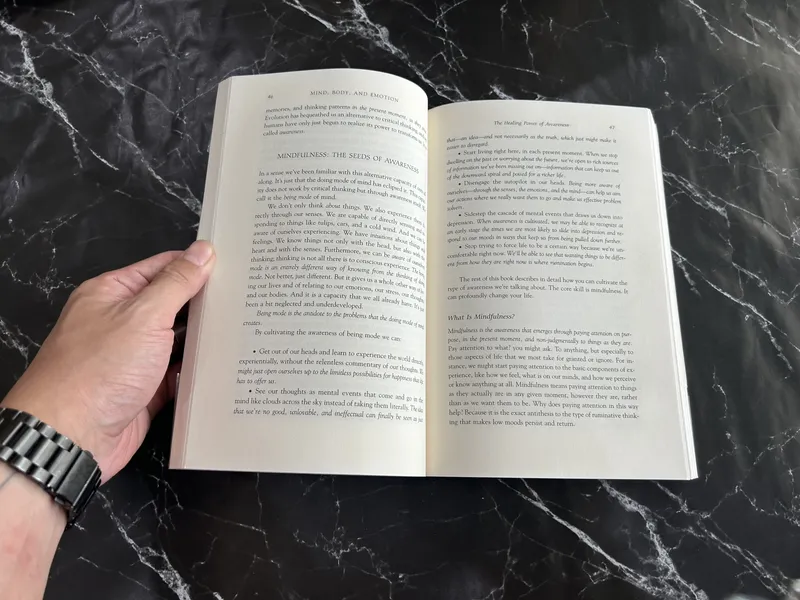 The Mindful Way Through Depression: Freeing Yourself from Chronic Unhappiness listing photo 2