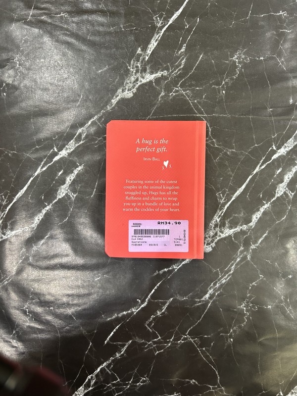 Hugs: A Photographic Celebration Of The Cutest Animal Couples listing photo 3