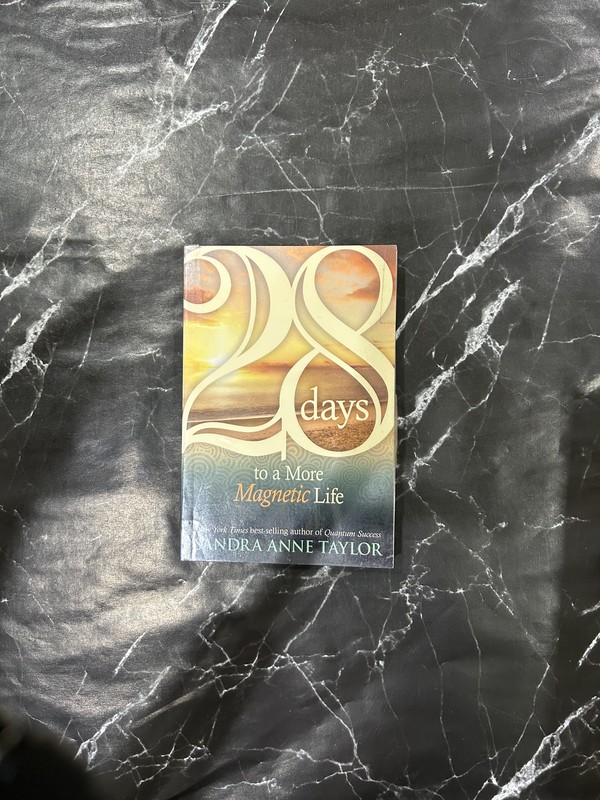 28 Days to a More Magnetic Life listing photo 1